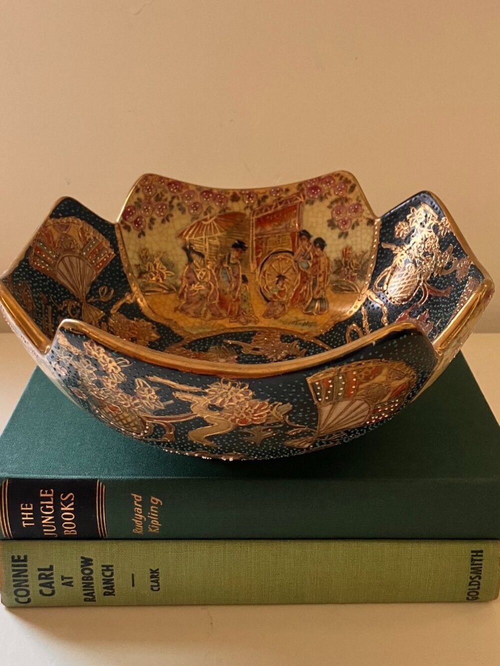 Vintage Satsuma Moriage Decor Bowl - Geishas, Asian Fans, Flowers